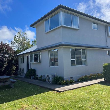 Charlesworth Villa - Christchurch Holiday Homes Екстер'єр фото