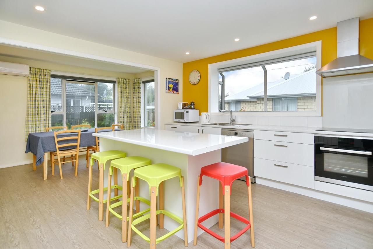 Charlesworth Villa - Christchurch Holiday Homes Екстер'єр фото