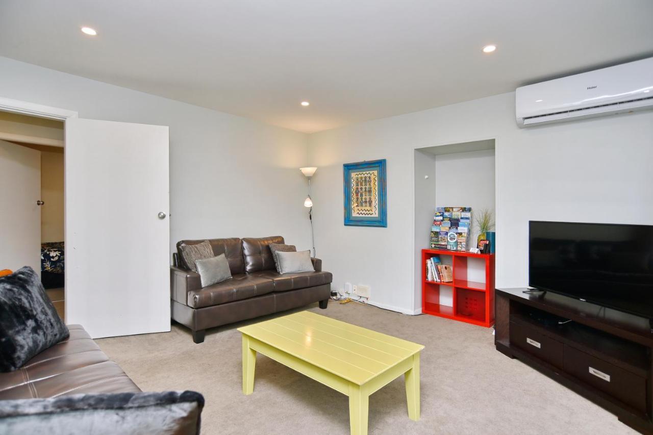 Charlesworth Villa - Christchurch Holiday Homes Екстер'єр фото