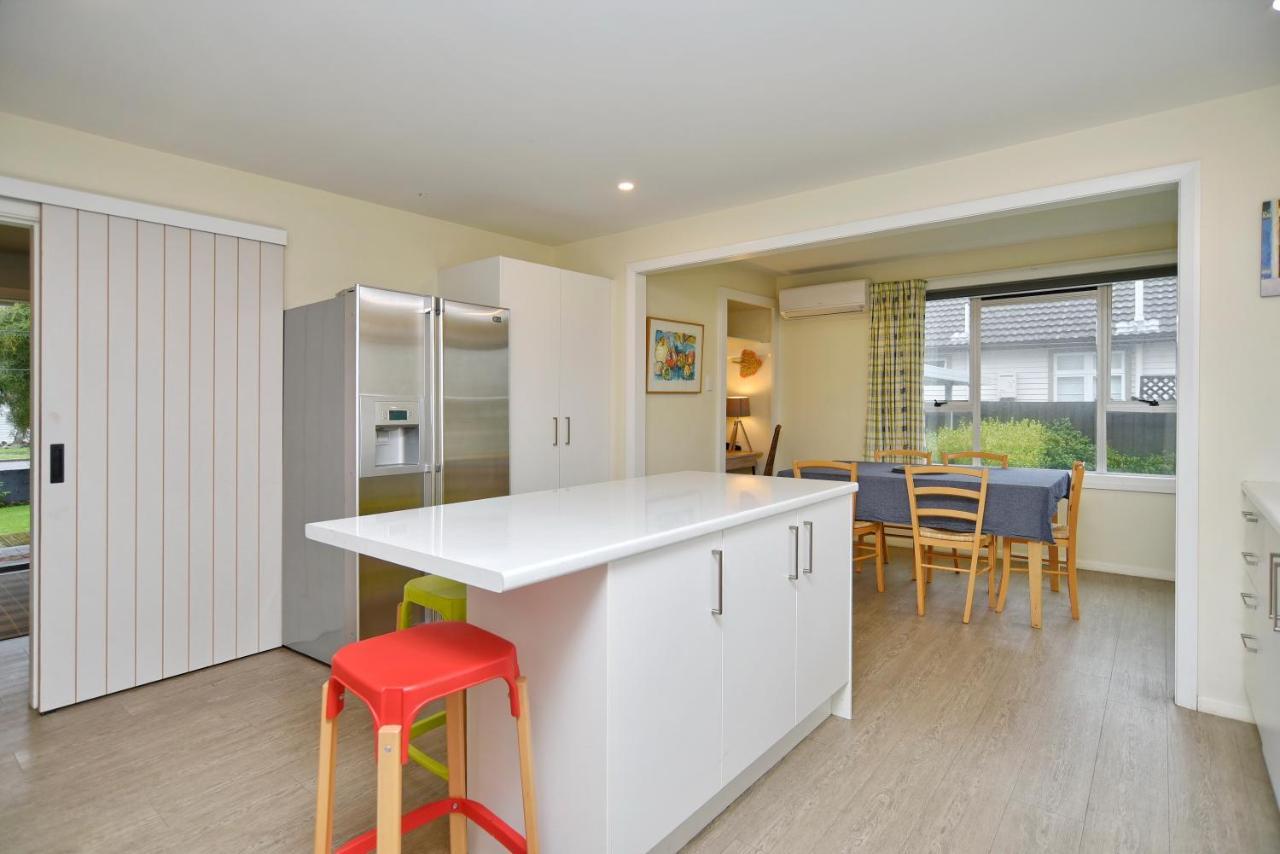Charlesworth Villa - Christchurch Holiday Homes Екстер'єр фото