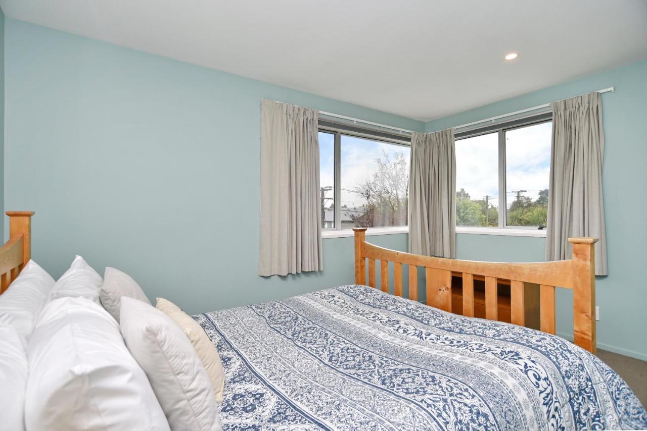 Charlesworth Villa - Christchurch Holiday Homes Екстер'єр фото