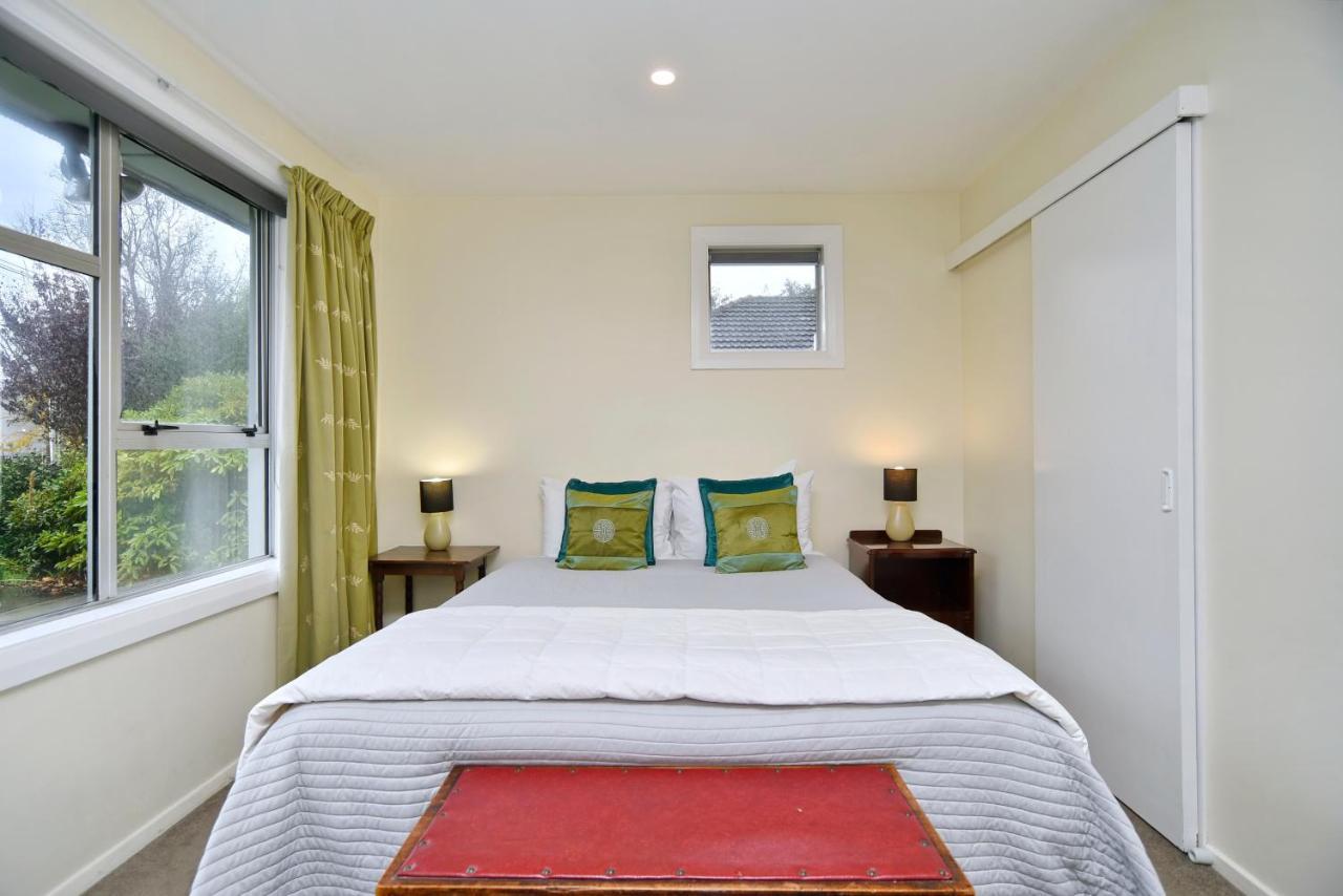 Charlesworth Villa - Christchurch Holiday Homes Екстер'єр фото